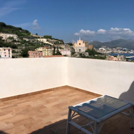 Il Vecchio E Il Mare Bed & Breakfast Gaeta Exterior photo