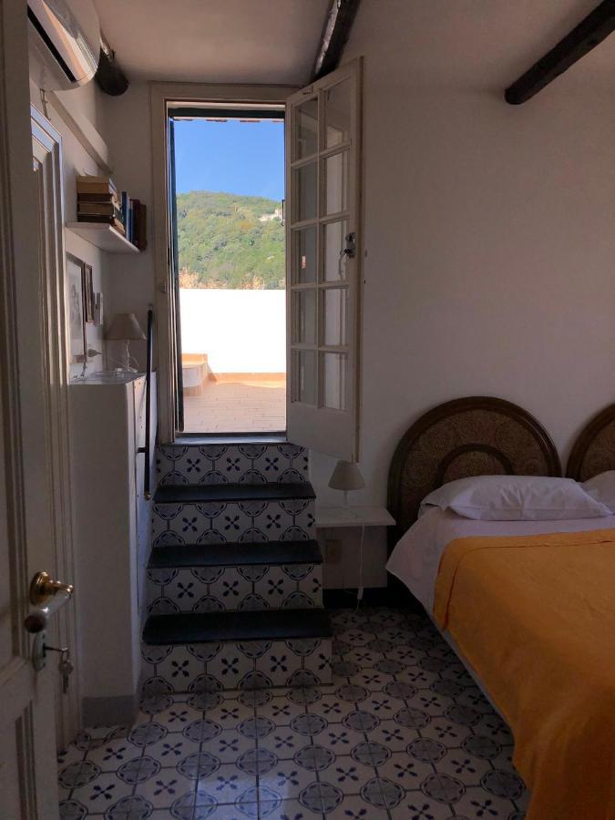 Il Vecchio E Il Mare Bed & Breakfast Gaeta Exterior photo