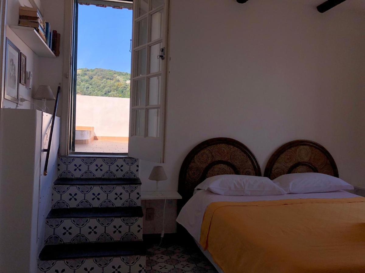 Il Vecchio E Il Mare Bed & Breakfast Gaeta Exterior photo