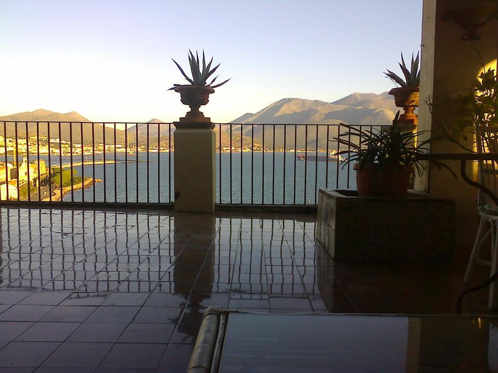 Il Vecchio E Il Mare Bed & Breakfast Gaeta Exterior photo